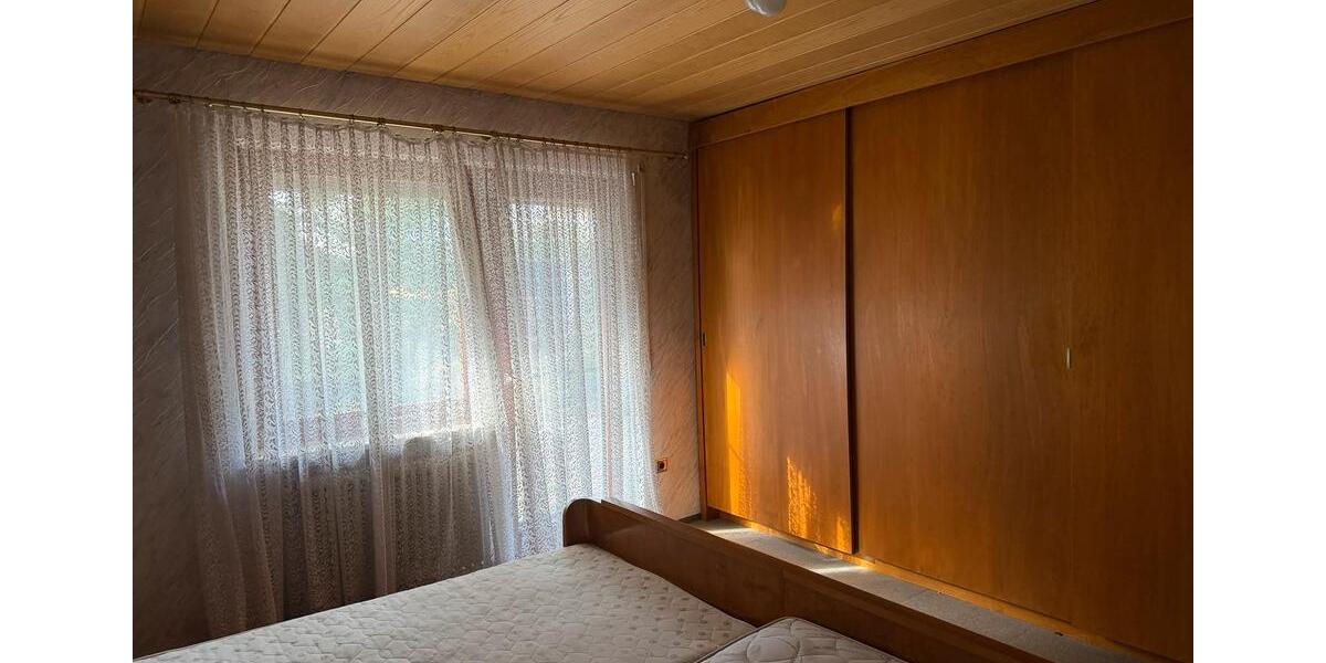 Erdgeschoßwohnung Fürth Eigenes Heim - 5 Zimmer, 250 m&sup2;, 1.700&euro; | Angebot:25126681