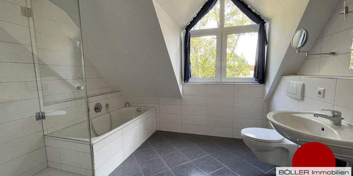 Einfamilienhaus Nürnberg Röthenbach b Schweinau - 5 Zimmer, 146 m&sup2;, 2.250&euro; | Angebot:25779846