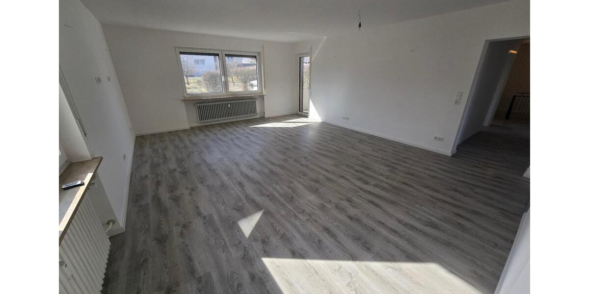 Etagenwohnung Hemhofen - 7 Zimmer, 130 m&sup2;, 1.450&euro; | Angebot:26610672
