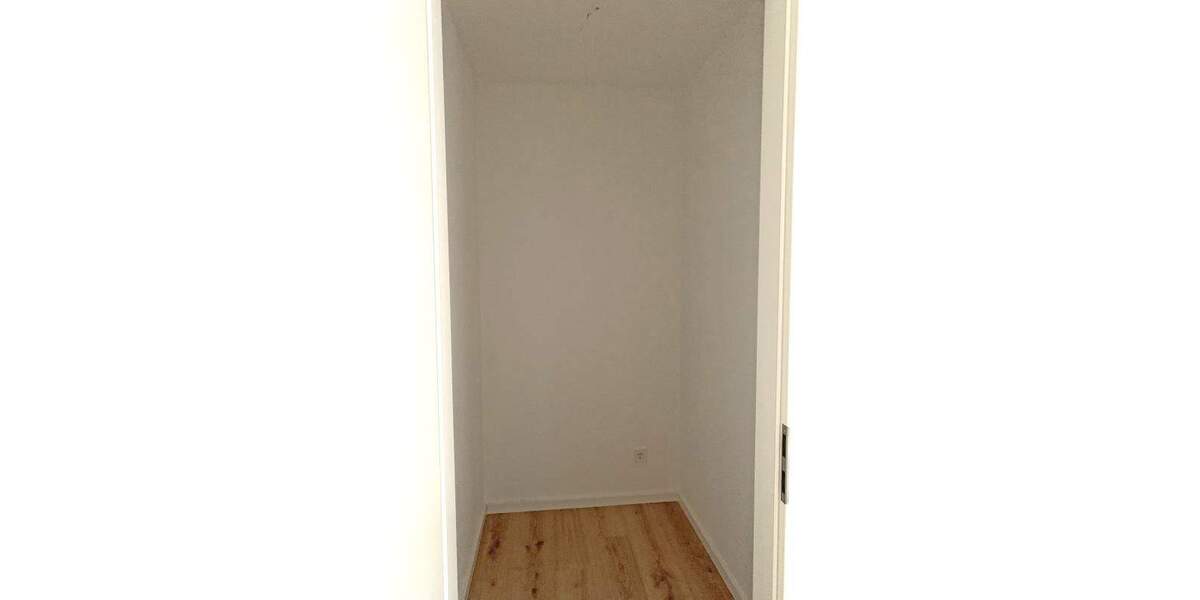 Etagenwohnung Nürnberg Schweinau - 2 Zimmer, 63 m&sup2;, 1.308&euro; | Angebot:25683955