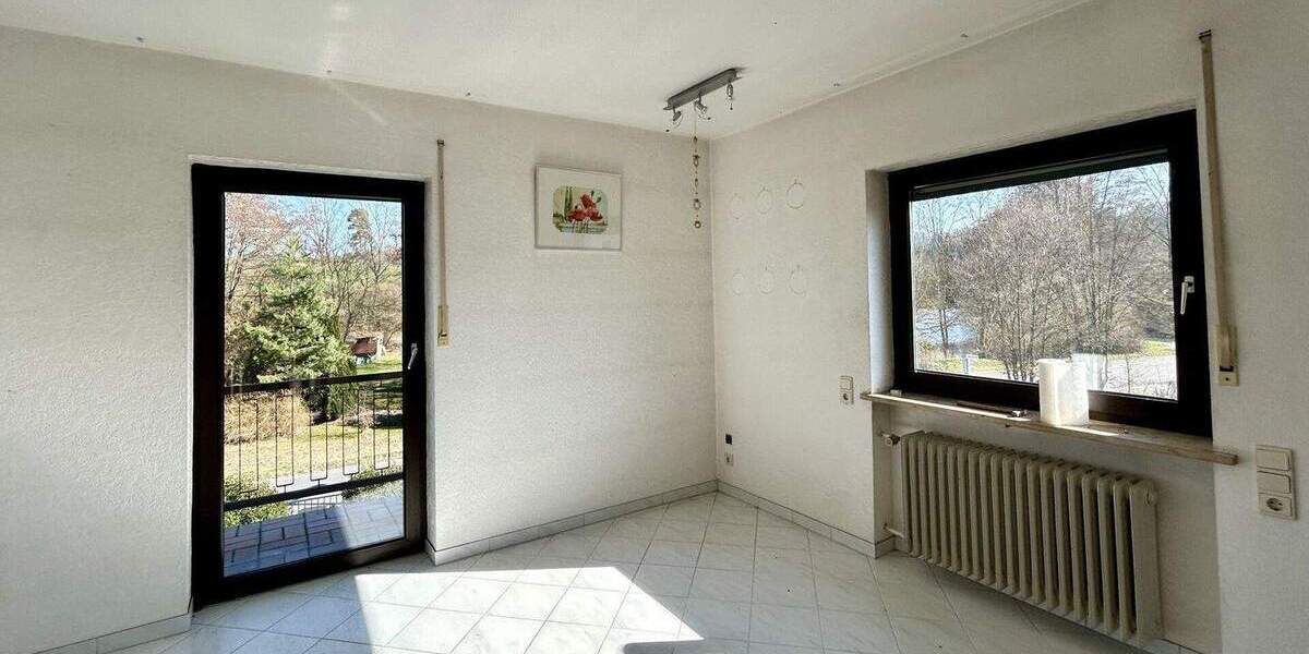 Mehrfamilienhaus, Wohnhaus Adelsdorf/Neuhaus Neuhaus - 6 Zimmer, 179 m&sup2;, 569.000&euro; | Angebot:25701568