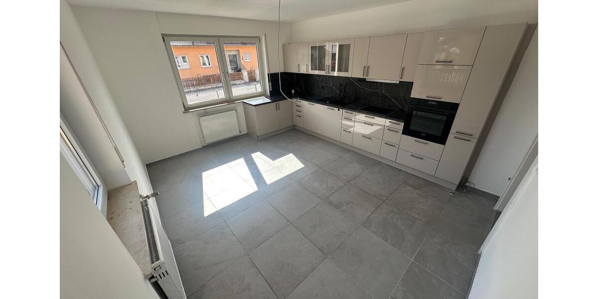 Terrassenwohnung Pyrbaum - 4.5 Zimmer, 122 m&sup2;, 1.350&euro; | Angebot:25980132