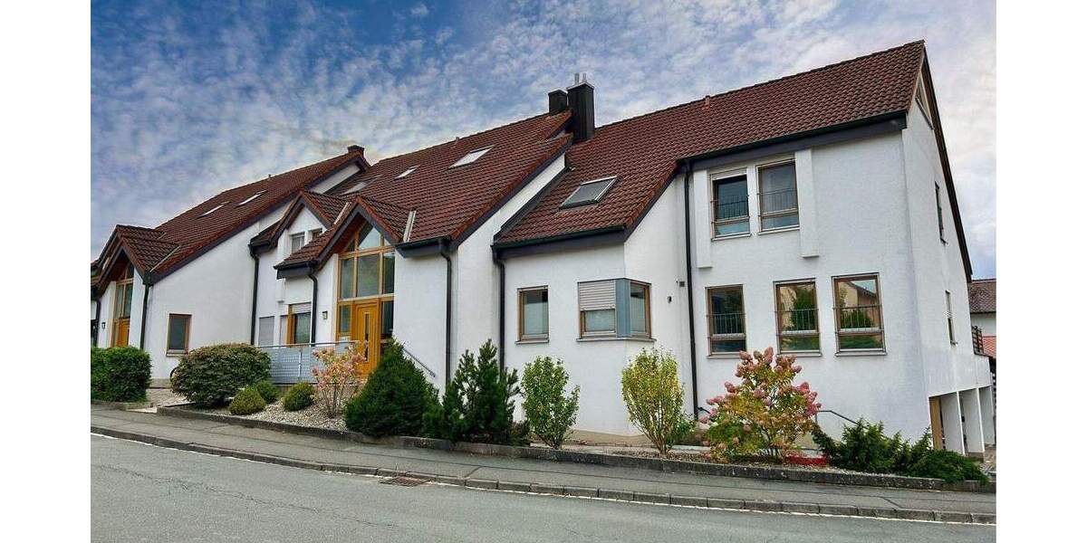 Etagenwohnung Höchstadt - 3 Zimmer, 81 m&sup2;, 278.000&euro; | Angebot:25735016