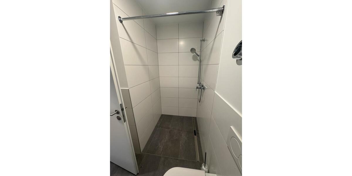 Dachgeschoßwohnung Erlangen Bruck - 1 Zimmer, 20 m&sup2;, 585&euro; | Angebot:27585200