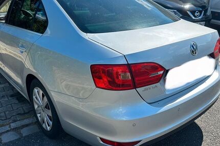 VW Jetta 122.000 km 2.999 &euro; Nürnberg 90478