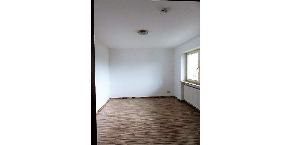 Etagenwohnung Henfenfeld - 3 Zimmer, 93 m&sup2;, 249.000&euro; | Angebot:25748007