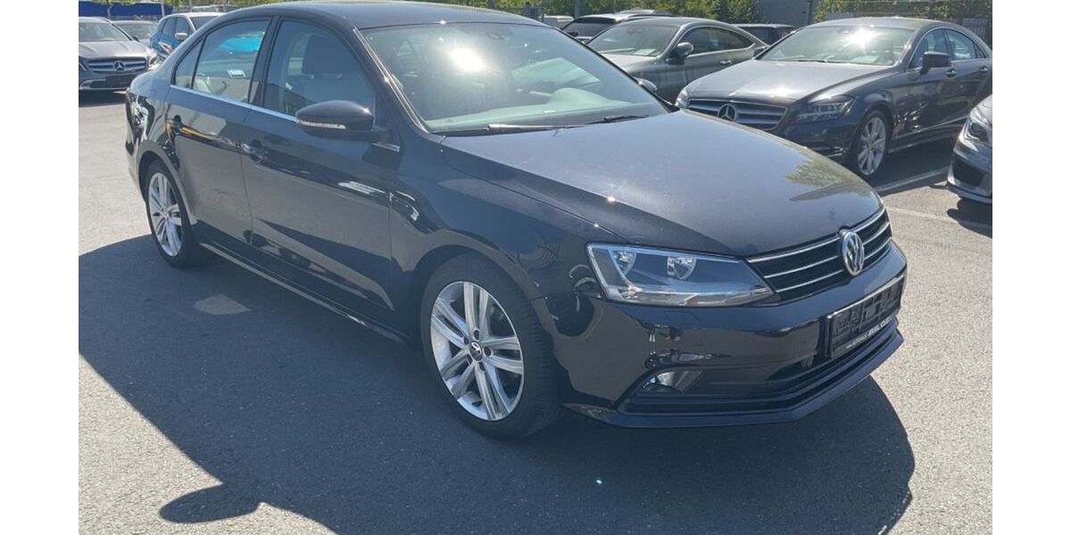 VW Jetta 80.000 km 10.987 &euro; Fürth 90763
