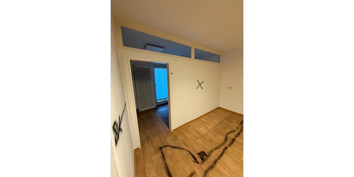 Erdgeschoßwohnung Neustadt an der Aisch - 6 Zimmer, 170 m&sup2;, 199.000&euro; | Angebot:27162936