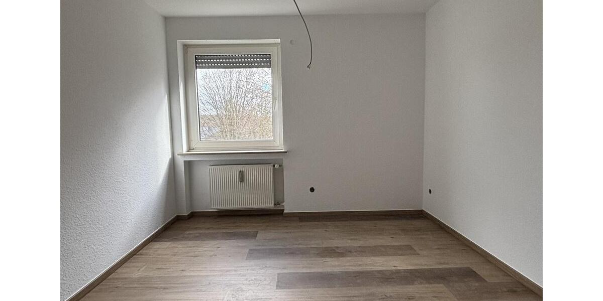 Etagenwohnung Nürnberg Altenfurt - 4 Zimmer, 101 m&sup2;, 1.296&euro; | Angebot:25231175