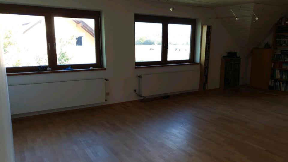 Etagenwohnung Großenseebach - 2.5 Zimmer, 85 m&sup2;, 1.200&euro; | Angebot:25862163