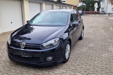 VW Golf 180.000 km 2.700 &euro; Nürnberg 90439