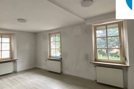 Haus Forchheim - 6 Zimmer, 200 m&sup2;, 410.000&euro; | Angebot:26527955
