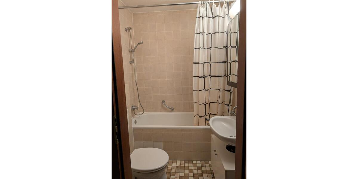 Etagenwohnung Erlangen Am Anger - 1 Zimmer, 24 m&sup2;, 500&euro; | Angebot:25792178