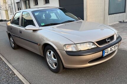 Opel Vectra 150.000 km 1.850 &euro; Fürth 90763