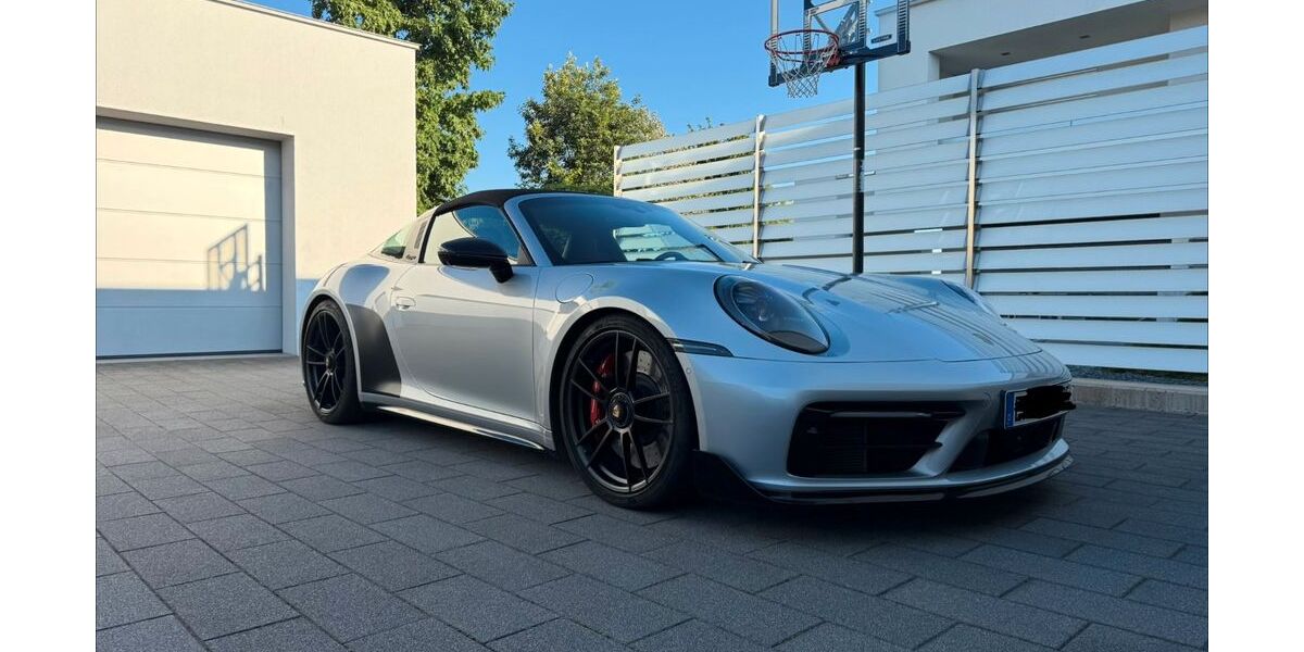 Porsche 992 21.400 km 172.992 &euro; Nürnberg 90427
