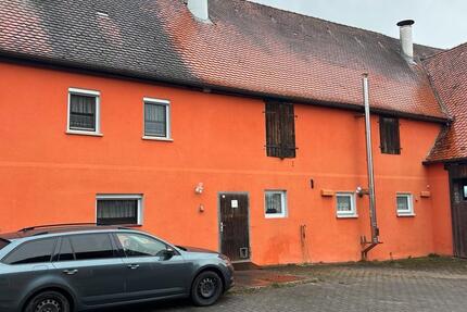 Haus Roßtal - 5 Zimmer, 120 m&sup2;, 470.000&euro; | Angebot:25978106