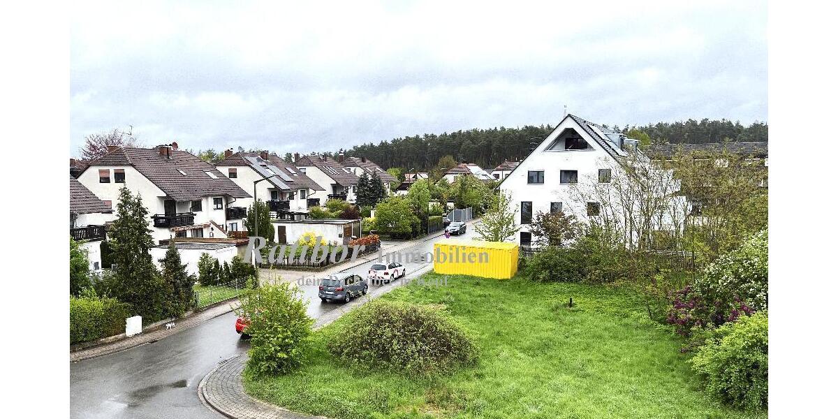 Gut vermietete 2 Zimmer-Mansardenwohnung mit Loggia und Stellplatz in ruhiger Wohnlage RH-Nord - Dachgeschoßwohnung Roth | Angebot:26737653