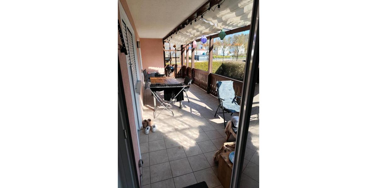 Erdgeschoßwohnung Neuendettelsau - 4 Zimmer, 103 m&sup2;, 1.100&euro; | Angebot:25862181