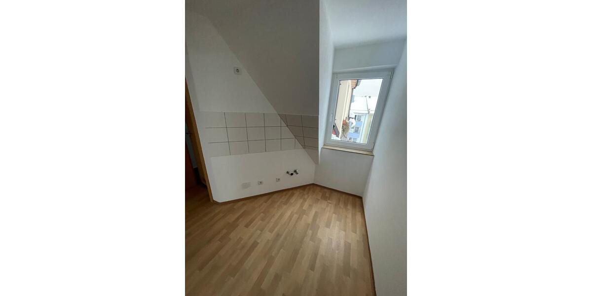 Dachgeschoßwohnung Nürnberg Gärten hinter der Veste - 1 Zimmer, 45 m&sup2;, 450&euro; | Angebot:25783105