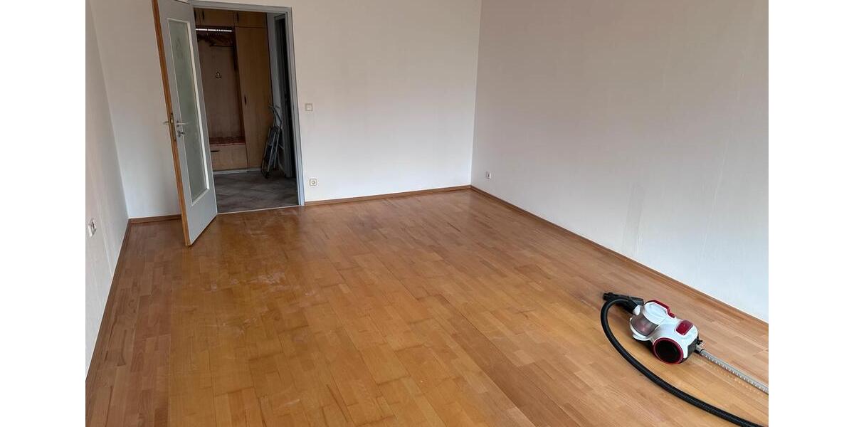 Etagenwohnung Nürnberg Gaismannshof - 3 Zimmer, 72 m&sup2;, 1.050&euro; | Angebot:25370234