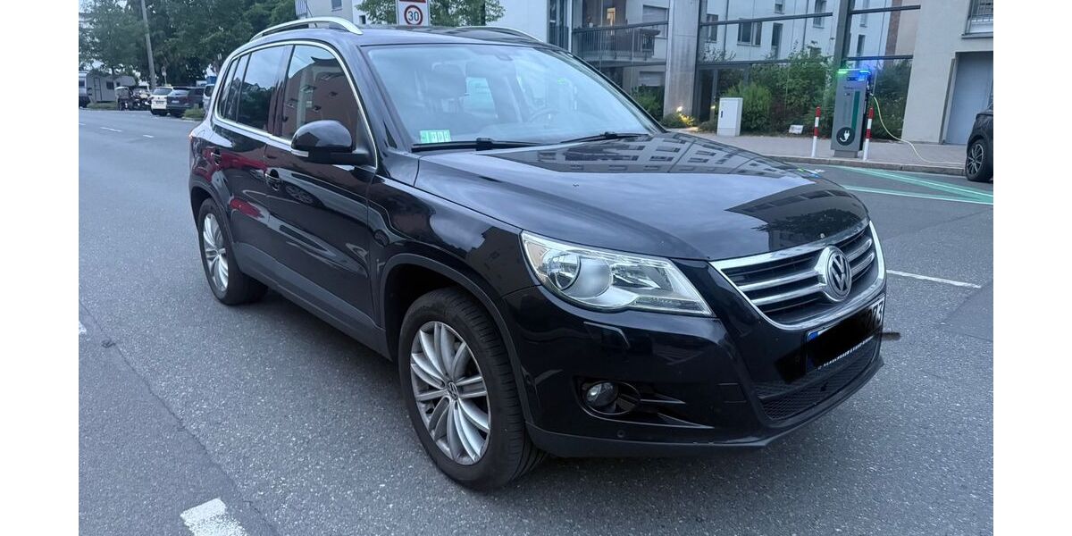 VW Tiguan 295.500 km 4.990 &euro; Fürth 90763