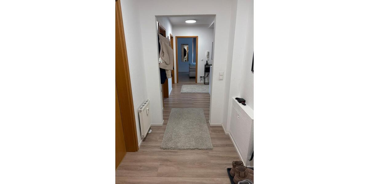 Etagenwohnung Hausen - 3 Zimmer, 83 m&sup2;, 790&euro; | Angebot:25832042