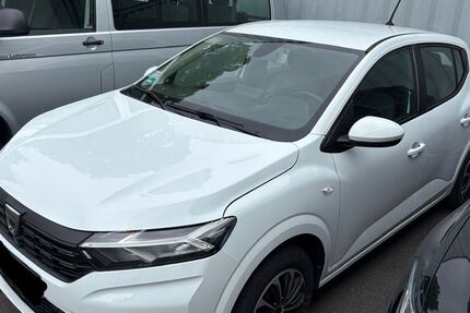 Dacia Sandero 106.500 km 8.750 &euro; Fürth 90763