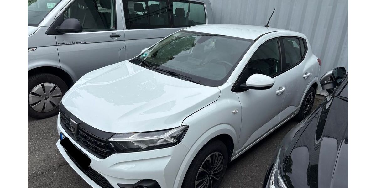 Dacia Sandero 106.500 km 8.750 &euro; Fürth 90763