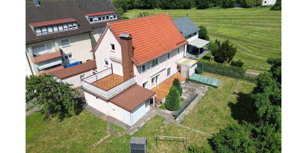 Einfamilienhaus Altdorf bei Nürnberg - 9 Zimmer, 192 m&sup2;, 400.000&euro; | Angebot:27280239