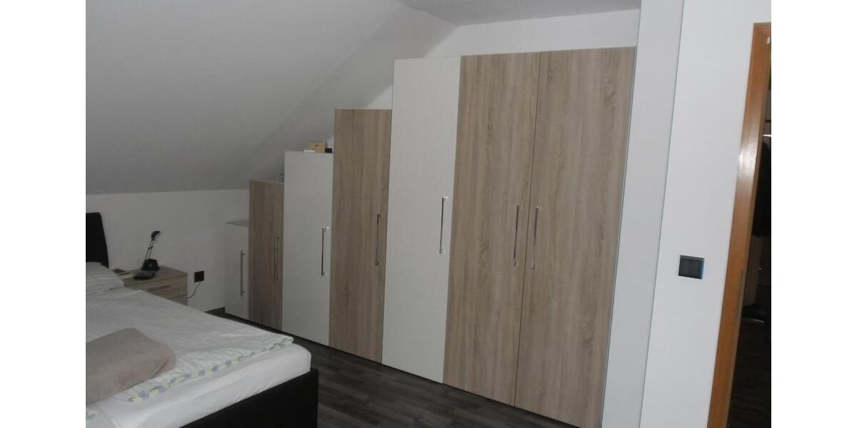 Etagenwohnung Cadolzburg - 2.5 Zimmer, 59 m&sup2;, 215.000&euro; | Angebot:26964300