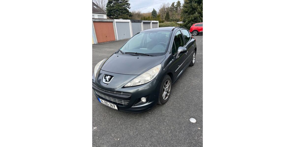 Peugeot 207 147.500 km 2.990 &euro; Nürnberg 90482