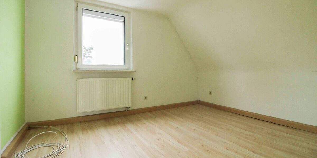 Mehrfamilienhaus, Wohnhaus Schwarzenbruck - 8 Zimmer, 379.000&euro; | Angebot:25866694