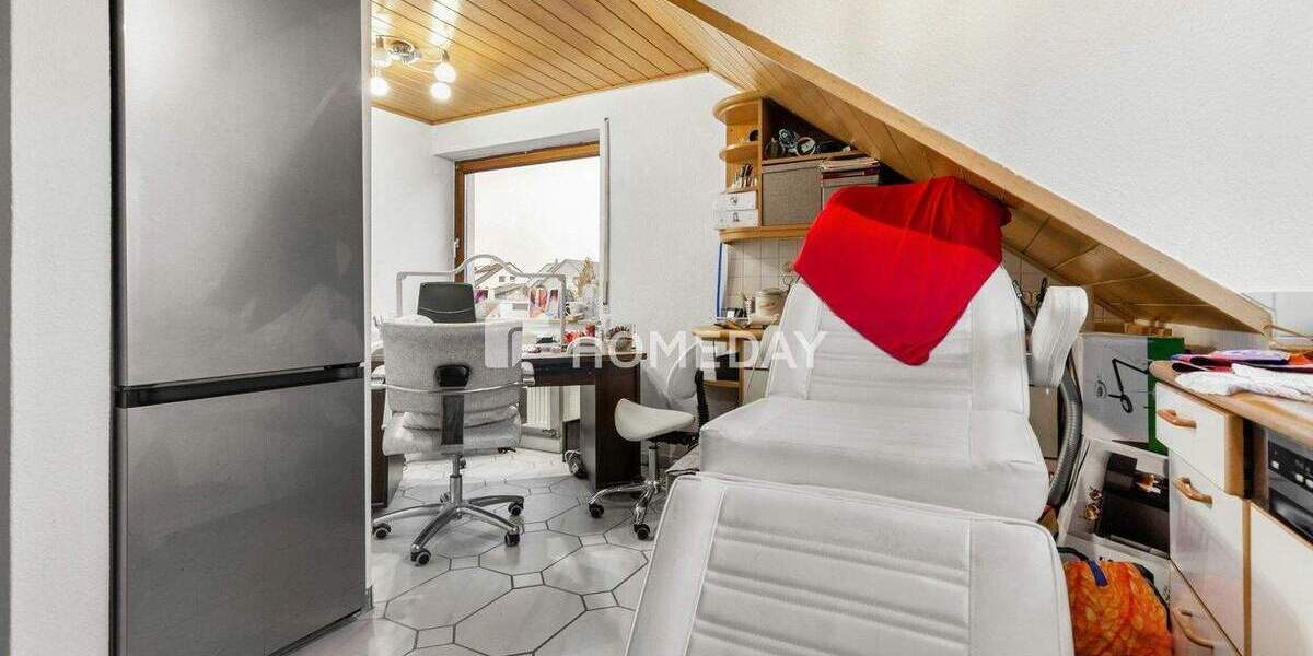 Mehrfamilienhaus, Wohnhaus Hagenbüchach - 5 Zimmer, 135 m&sup2;, 454.000&euro; | Angebot:25773248