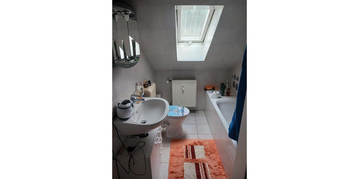 Dachgeschoßwohnung Roth - 2 Zimmer, 60 m&sup2;, 600&euro; | Angebot:26626293