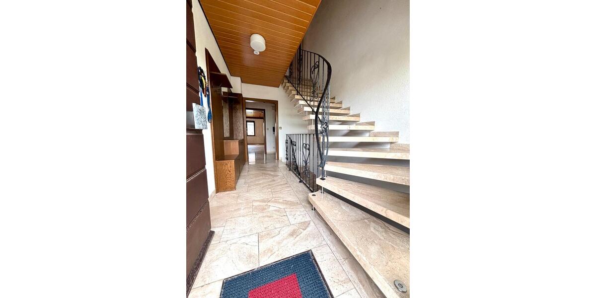 Einfamilienhaus Höchstadt an der Aisch - 7.5 Zimmer, 203 m&sup2;, 690.000&euro; | Angebot:27142979