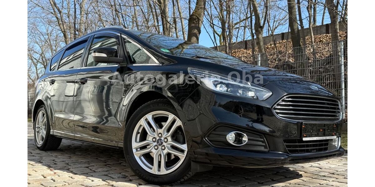 Ford S-Max 180.600 km 11.990 &euro; Nürnberg 90431