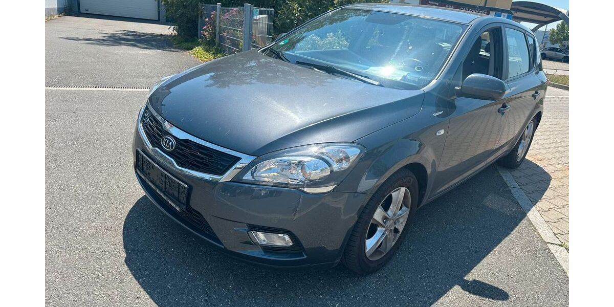 Kia ceed / Ceed 173.500 km 2.990 &euro; Fürth 90763