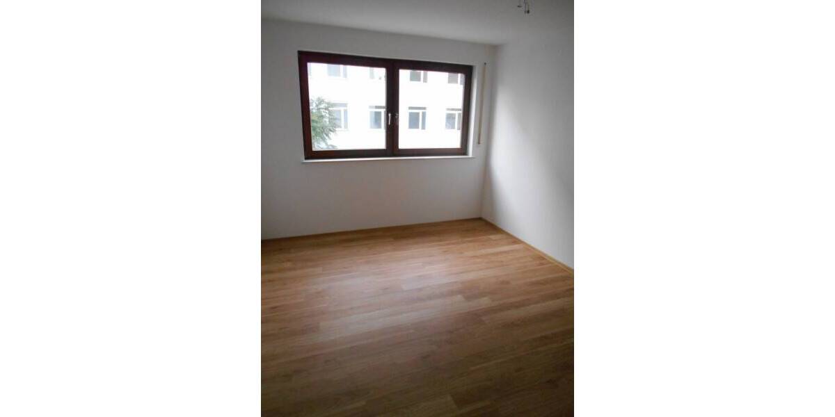 Etagenwohnung Nürnberg Veilhof - 2 Zimmer, 60 m&sup2;, 192.000&euro; | Angebot:26433692