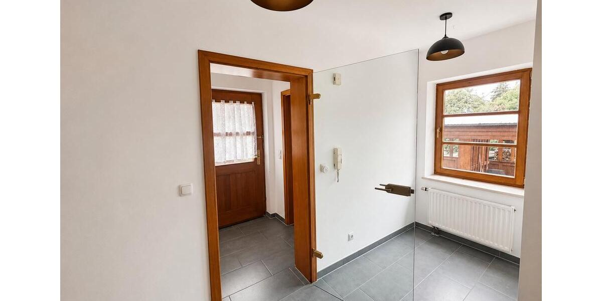 Doppelhaushälfte Forchheim - 5 Zimmer, 120 m&sup2;, 1.900&euro; | Angebot:26560625