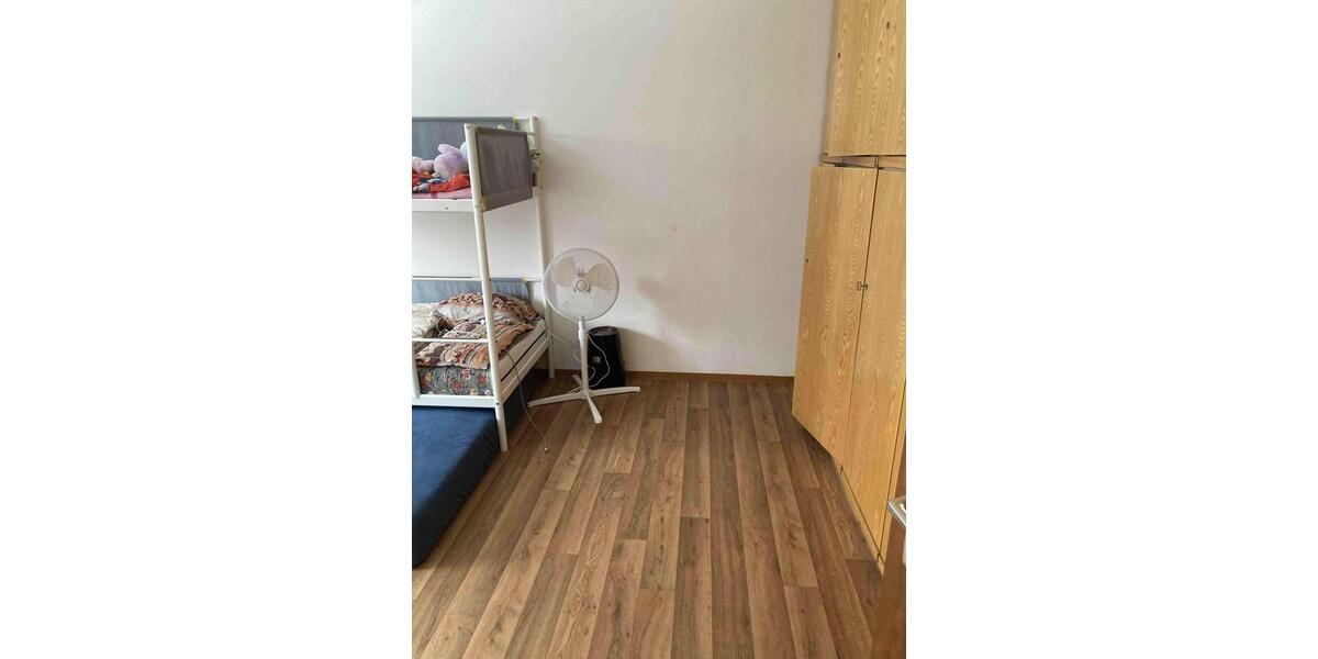 Etagenwohnung Nürnberg Erlenstegen - 3 Zimmer, 79 m&sup2;, 1.190&euro; | Angebot:25017781
