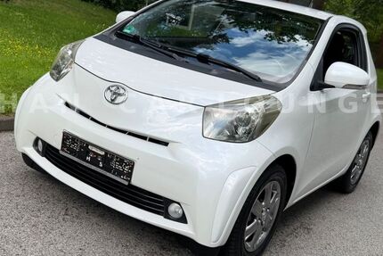 Toyota IQ 90.000 km 5.999 &euro; Nürnberg 90431