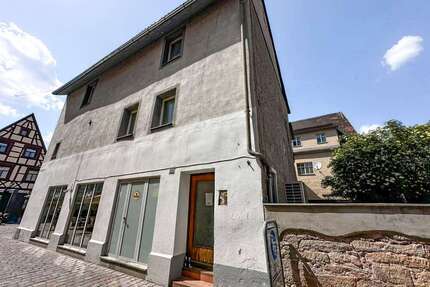 Haus Forchheim - 7 Zimmer, 198 m&sup2;, 450.000&euro; | Angebot:27203402