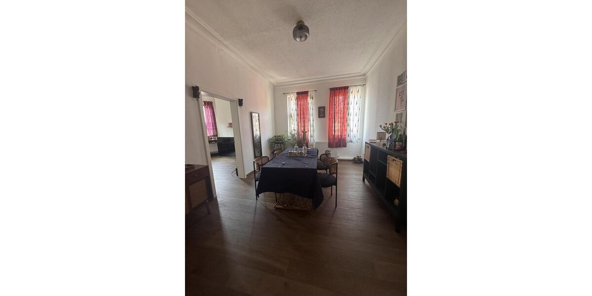 Etagenwohnung Nürnberg Hasenbuck - 4 Zimmer, 110 m&sup2;, 1.425&euro; | Angebot:26477227