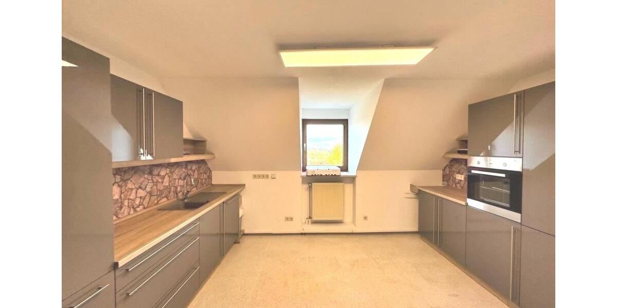 Etagenwohnung Neustadt an der Aisch - 4 Zimmer, 116 m&sup2;, 920&euro; | Angebot:24952493