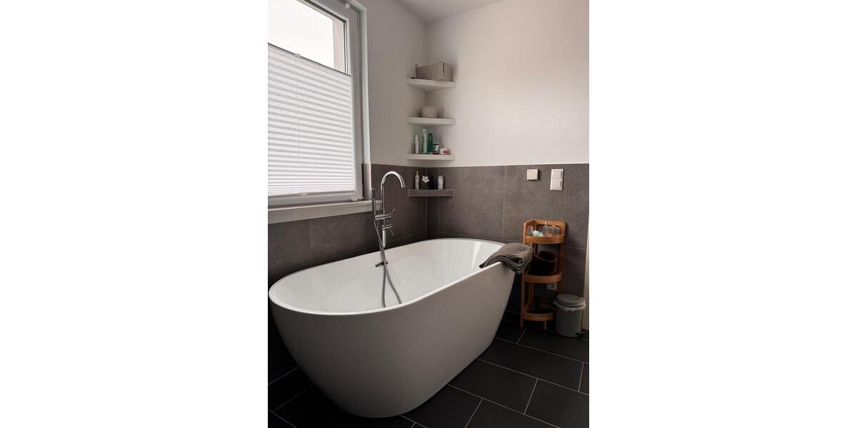 Etagenwohnung Herzogenaurach - 3.5 Zimmer, 93 m&sup2;, 1.150&euro; | Angebot:25906760