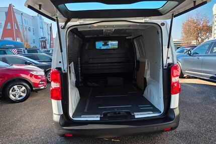 Opel Vivaro 143.729 km 14.490 &euro; Fürth 90763