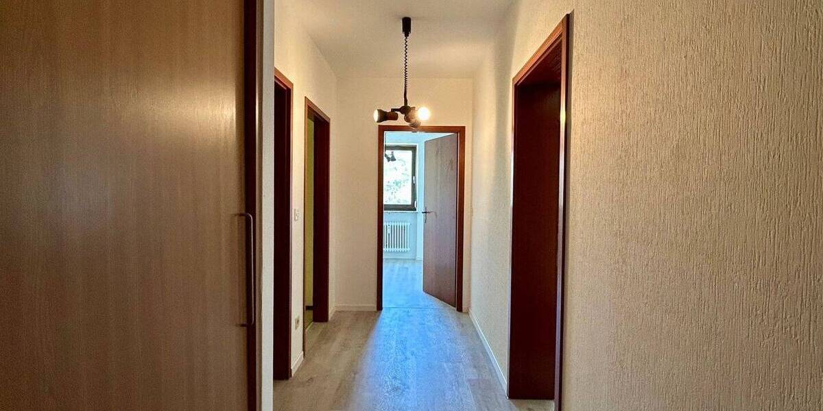 Etagenwohnung Erlangen Büchenbach - 3 Zimmer, 67 m&sup2;, 180.000&euro; | Angebot:26486400