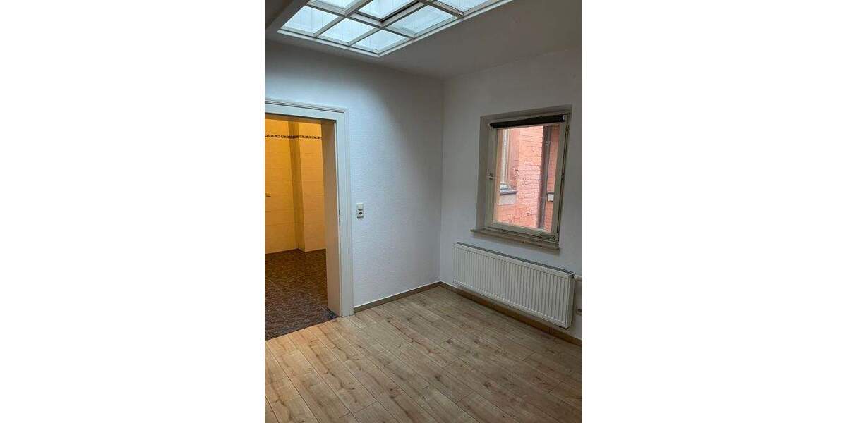 Etagenwohnung Fürth Innenstadt - 3 Zimmer, 130 m&sup2;, 1.300&euro; | Angebot:25705384
