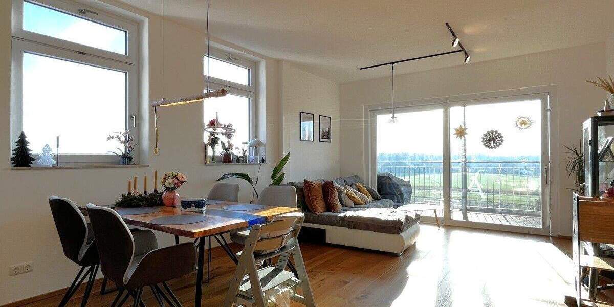 Etagenwohnung Neuendettelsau - 3 Zimmer, 98 m&sup2;, 359.000&euro; | Angebot:25732873