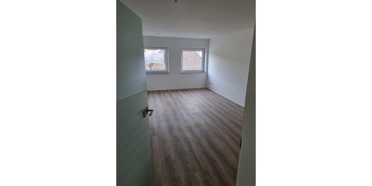 Etagenwohnung Neustadt an der Aisch - 3 Zimmer, 75 m&sup2;, 1.050&euro; | Angebot:25971873